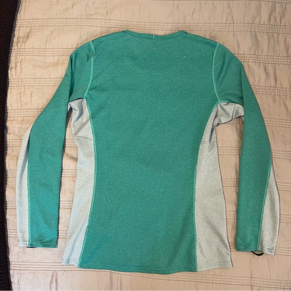 Patagonia baselayer Long Sleeve - Picture 2 of 5